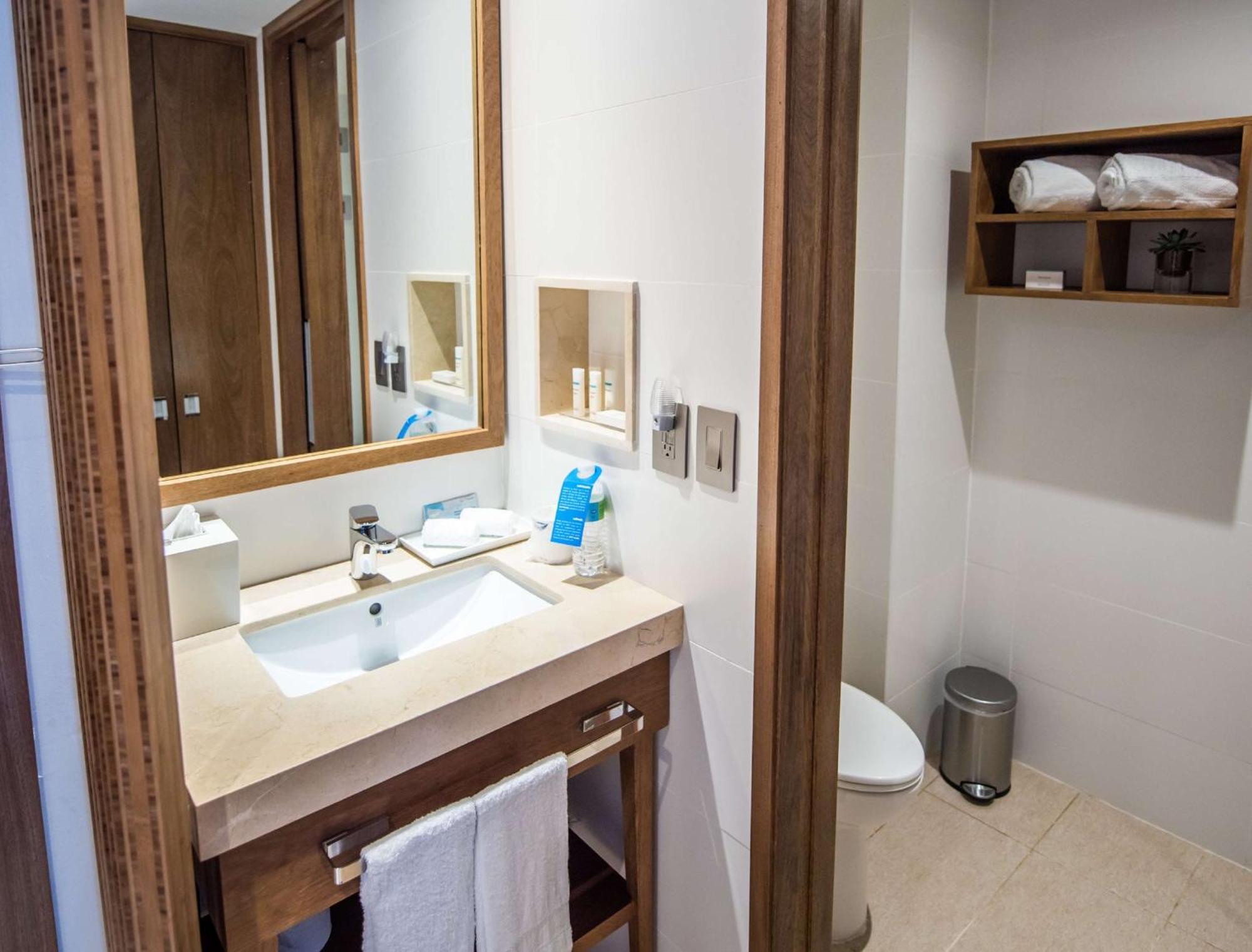 Hotel Hampton By Hilton Santo Domingo Airport Boca Chica Zewnętrze zdjęcie